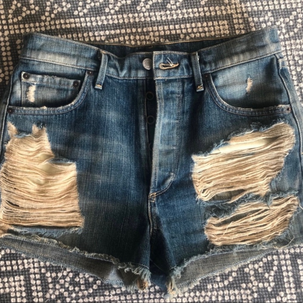 AGOLDE anja distressed shorts